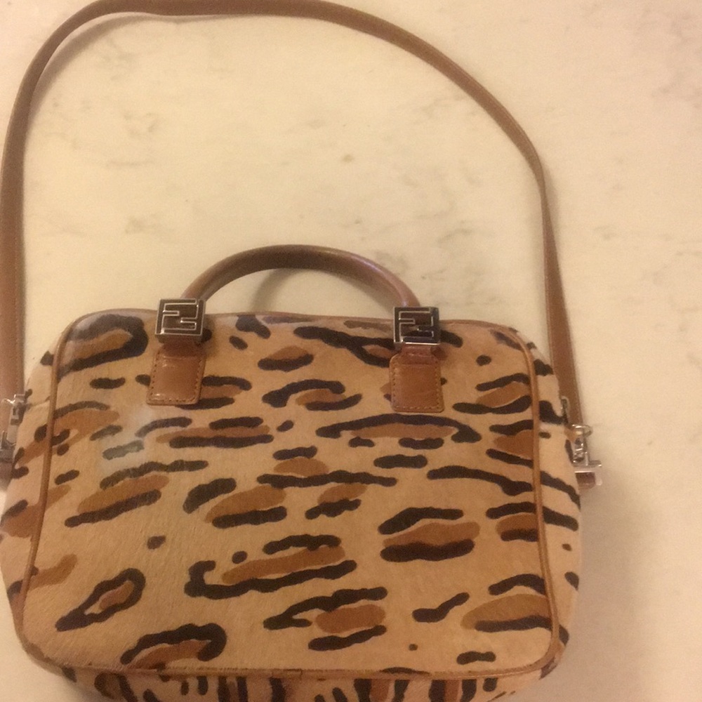 Vintage Fendi crossbody bag